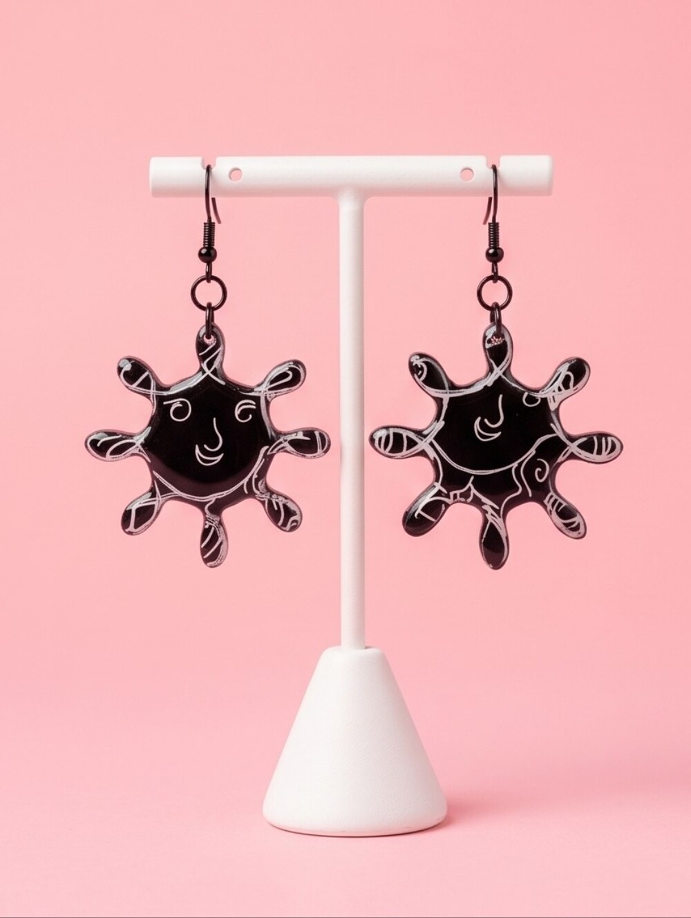 #516 HAND CRAFTED Earrings handcrafted handmade Resin White Black